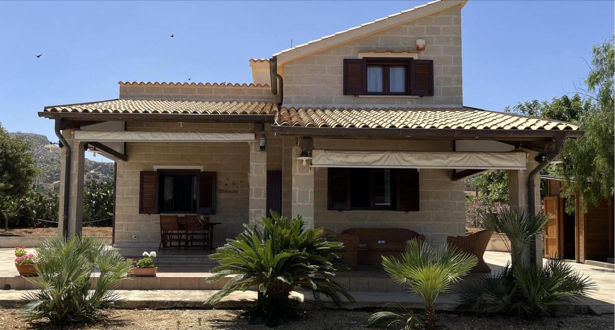 Villa Lea กุสโตนาชี ภายนอก รูปภาพ