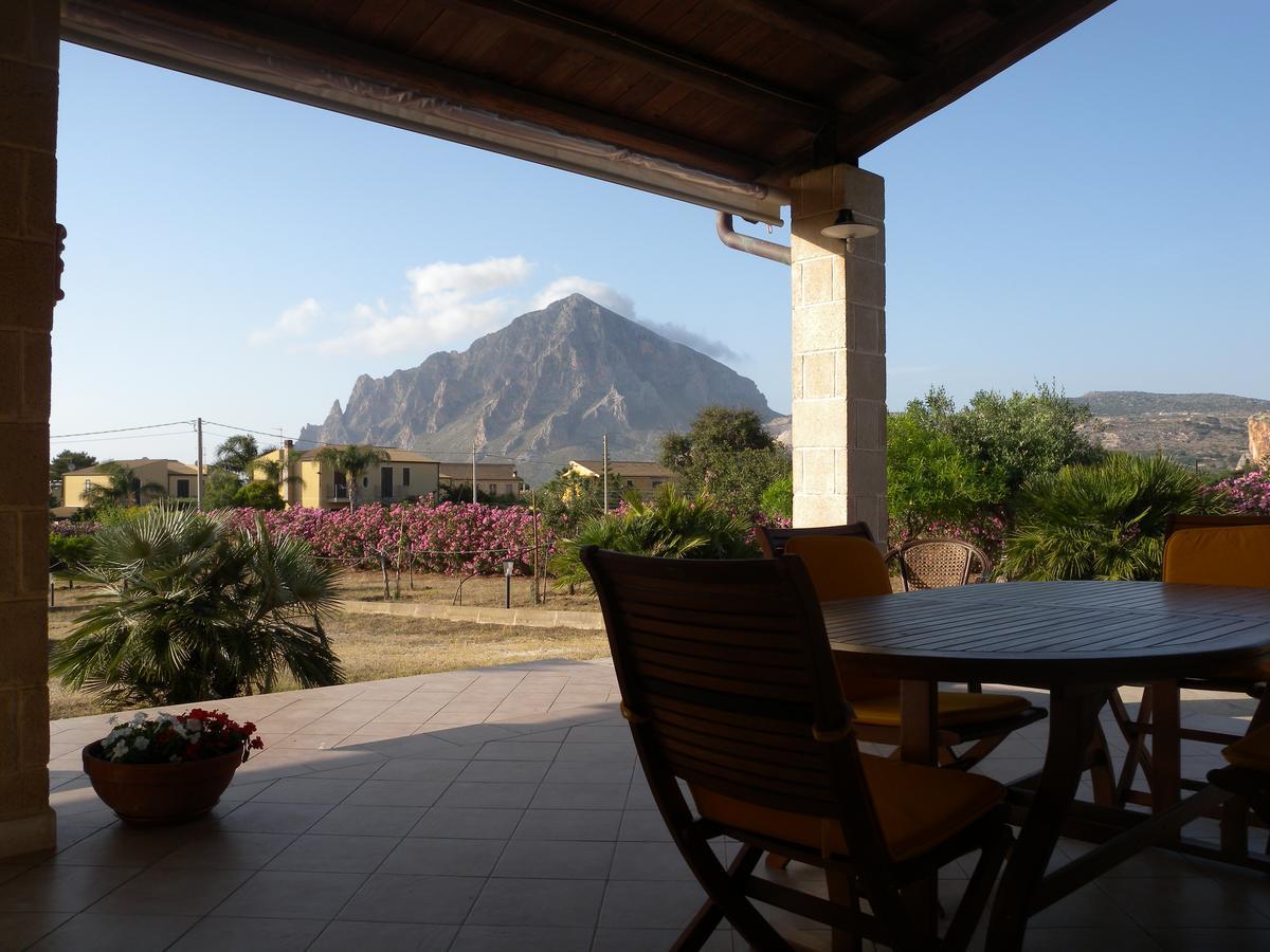 Villa Lea กุสโตนาชี ภายนอก รูปภาพ